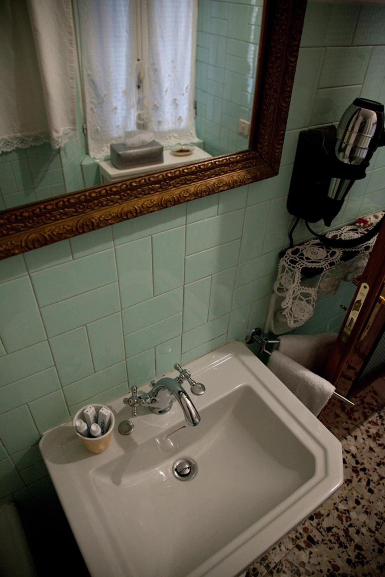 Le Case Cavallini Sgarbi Di Rina Cavallini Ferrara Quarto foto